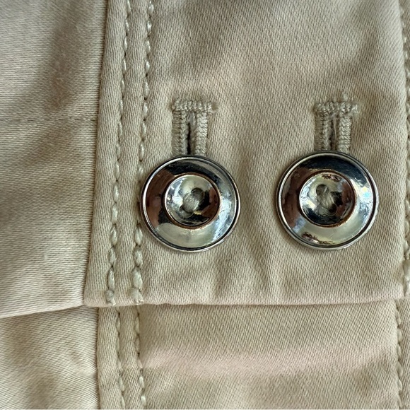 White House Black Market Stylish Tan Women's Shorts size 6 cotton spandex - Picture 5 of 9